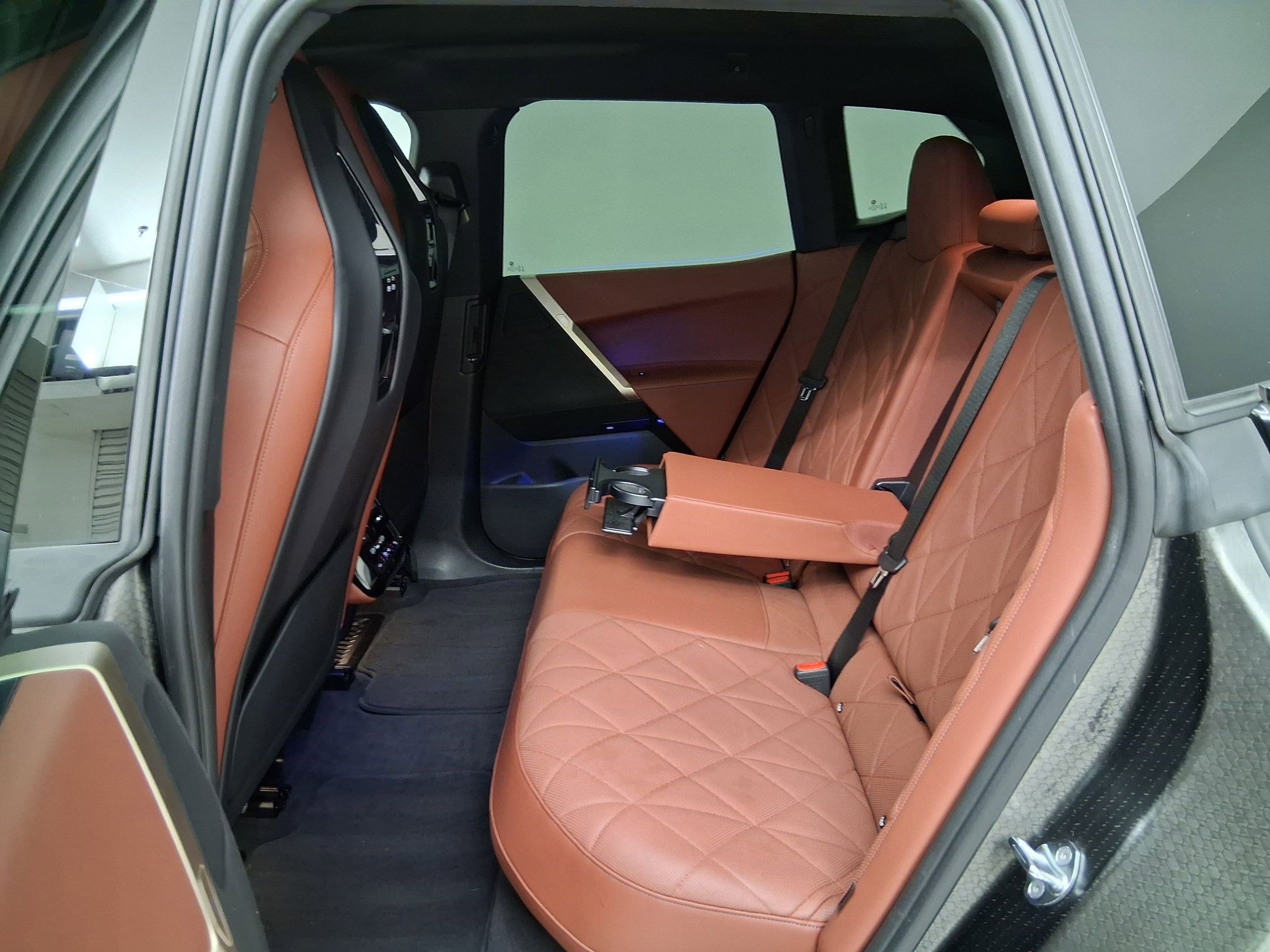 Certified 2023 BMW iX xDrive50 w/ Sport Package image 13