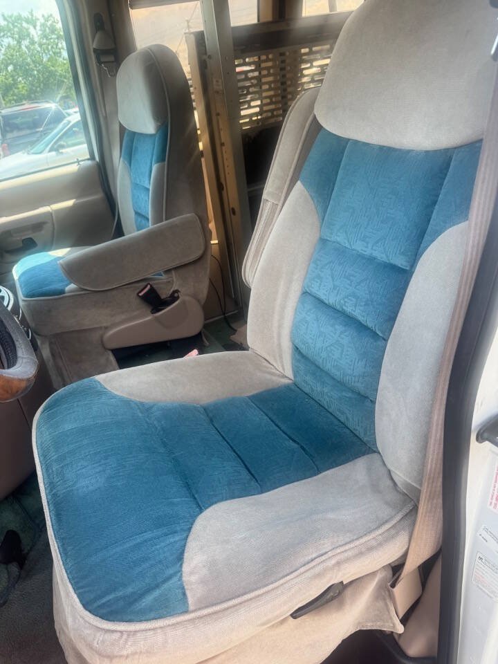 Used 1997 Ford E-150 and Econoline 150 RWD image 13