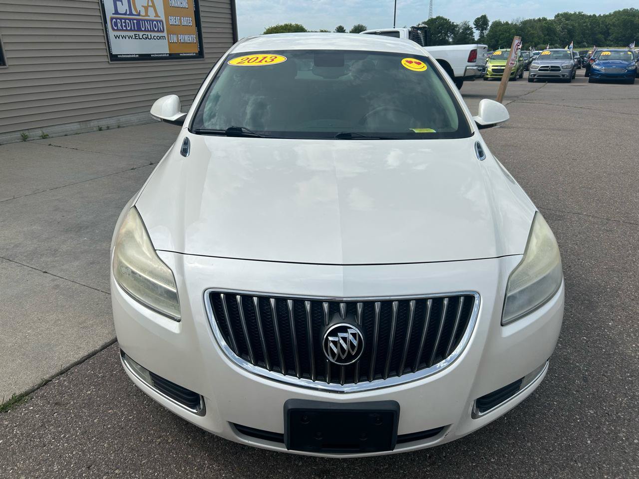 Used 2013 Buick Regal Premium FWD image 2
