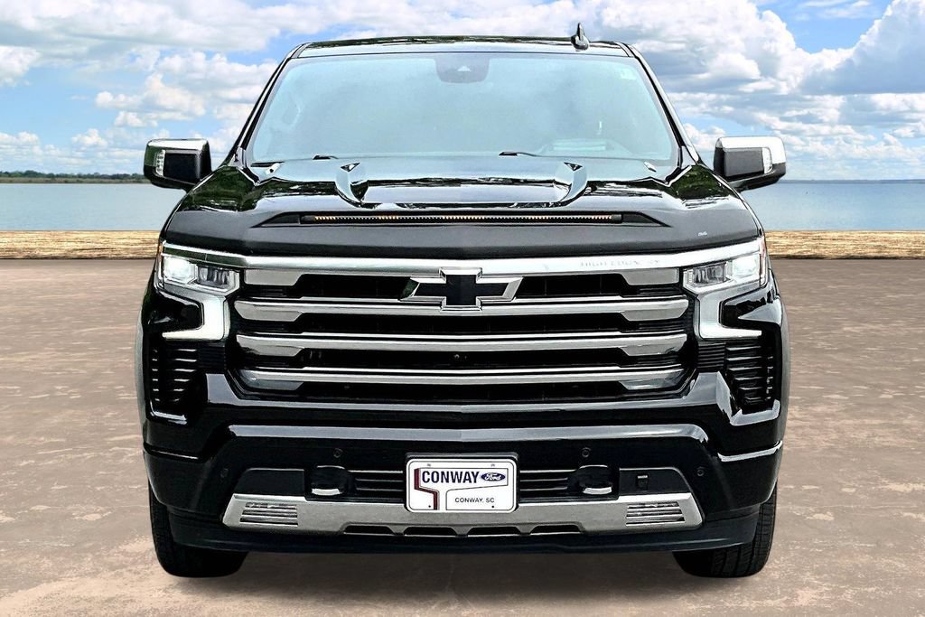 Used 2023 Chevrolet Silverado 1500 High Country AWD/4WD image 2