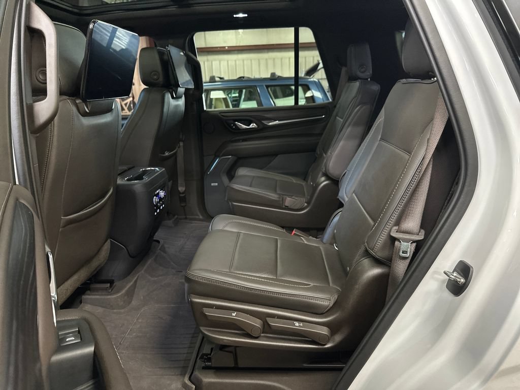 Used 2021 GMC Yukon Denali w/ Denali Ultimate Package AWD/4WD image 21
