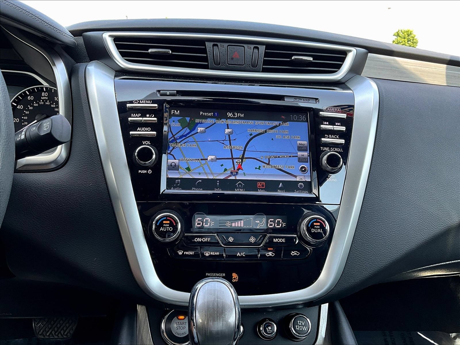 Certified 2017 Nissan Murano Platinum w/ Platinum Technology Package AWD/4WD image 18