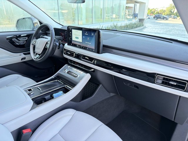 New 2026 Lincoln Aviator 2WD image 20