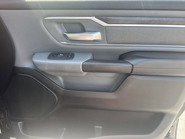 Used 2022 RAM 1500 Big Horn AWD/4WD image 11