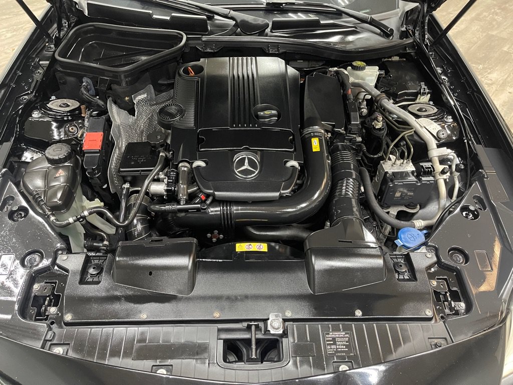 Used 2013 Mercedes-Benz SLK 250 image 34