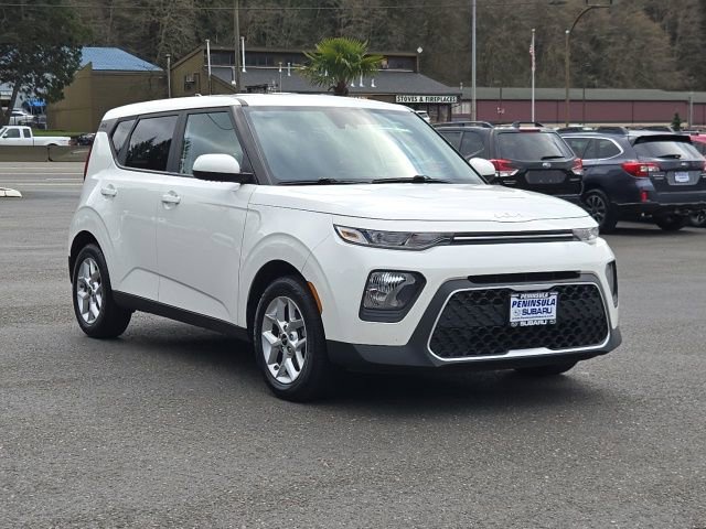 Used 2022 Kia Soul LX w/ Technology Package image 1