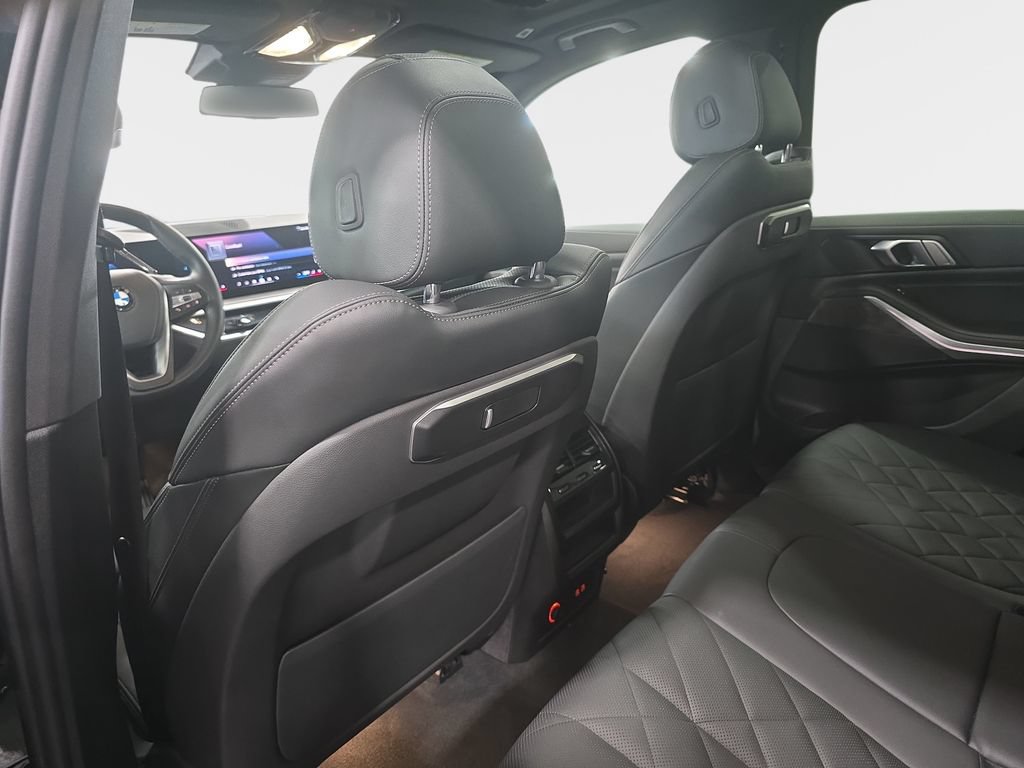 Certified 2025 BMW X5 sDrive40i RWD image 9