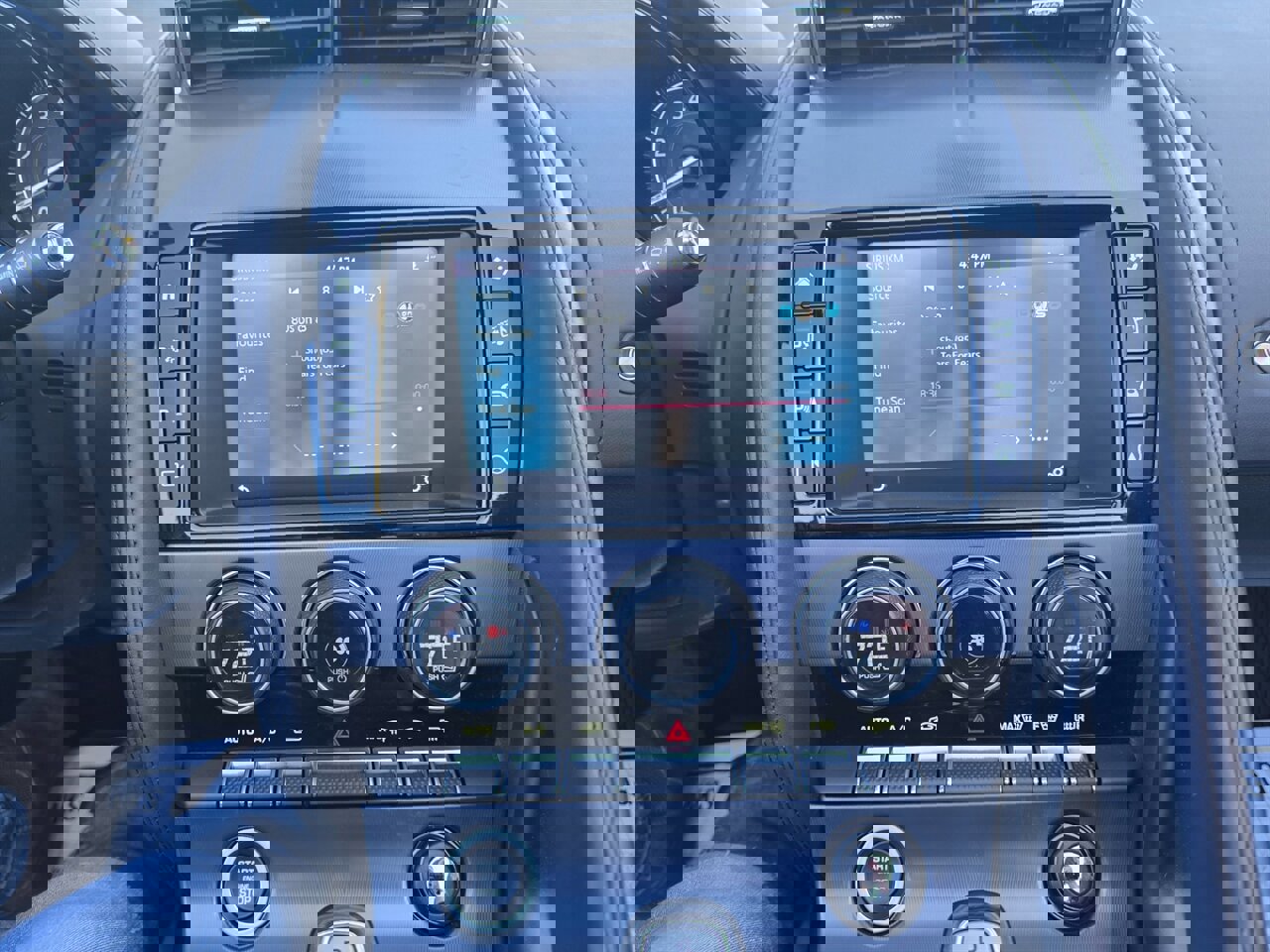 Used 2018 Jaguar F-TYPE R image 11