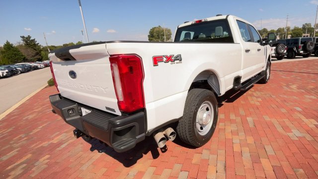 Used 2024 Ford F350 XL AWD/4WD image 9