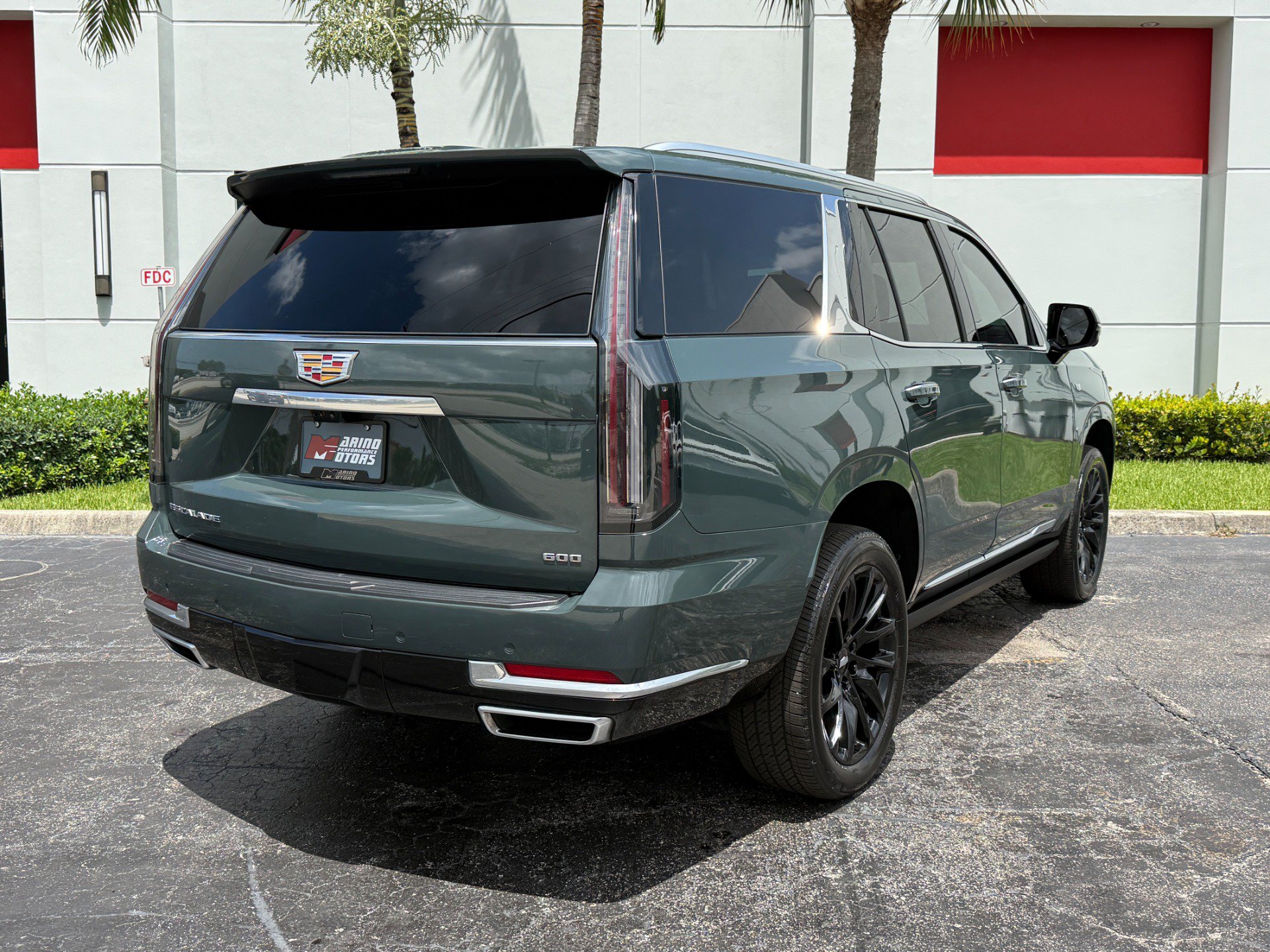 Used 2025 Cadillac Escalade Premium Luxury w/ Touring Package AWD/4WD image 19
