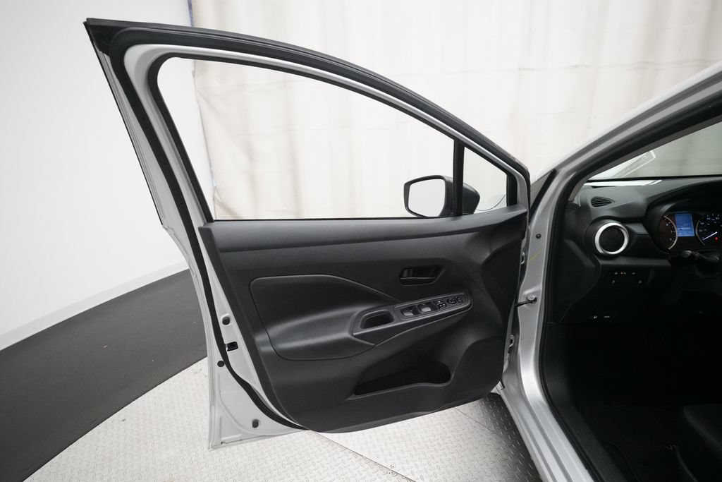 Used 2024 Nissan Versa S w/ S Plus Package FWD image 27
