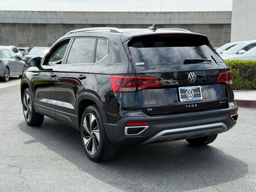 Used 2024 Volkswagen Taos SE image 5