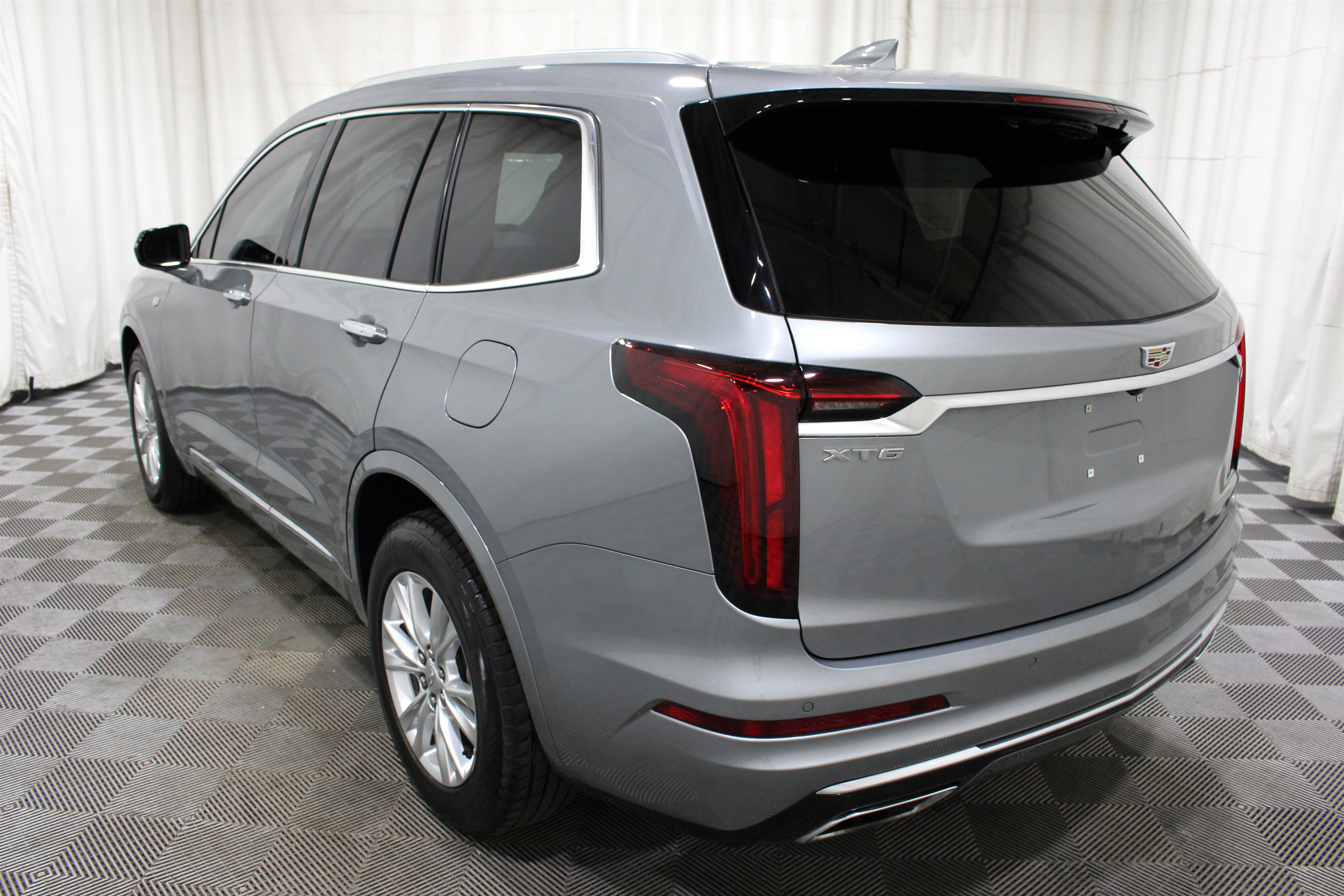 Certified 2024 Cadillac XT6 Luxury image 34