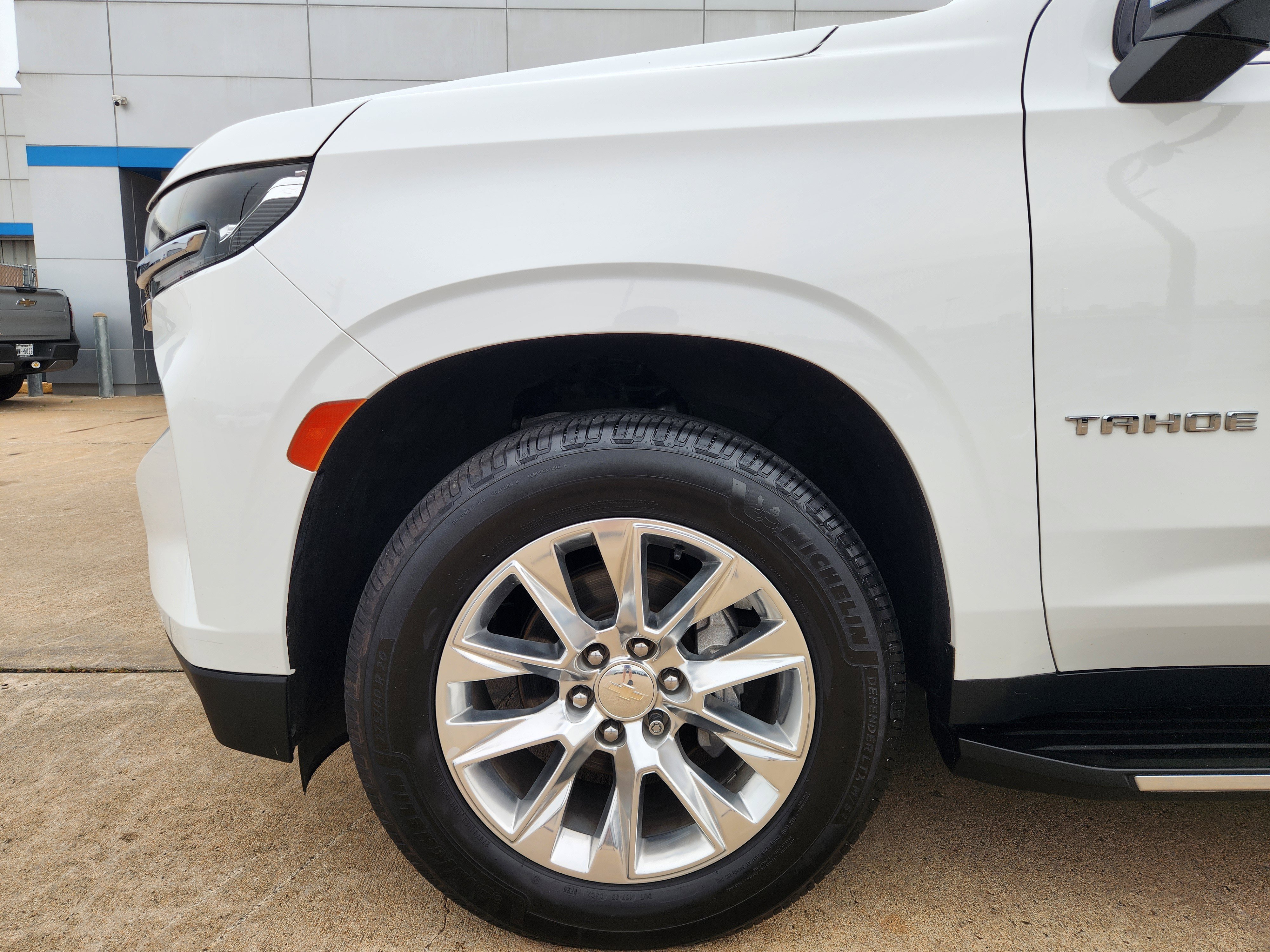 Used 2023 Chevrolet Tahoe Premier RWD image 9