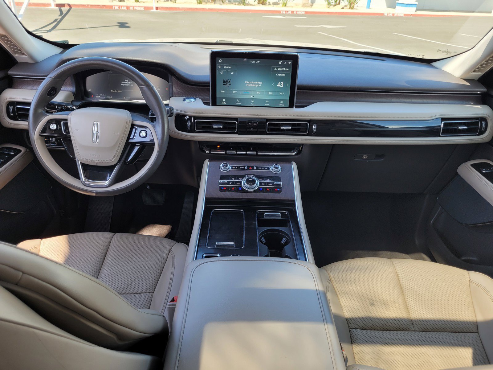 Used 2023 Lincoln Aviator Reserve w/ Equipment Group 201A RWD image 17