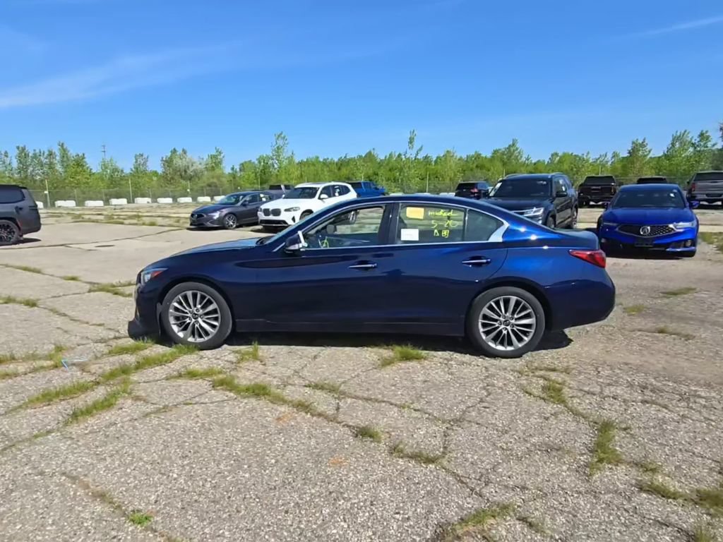 Used 2022 INFINITI Q50 Luxe AWD/4WD image 2