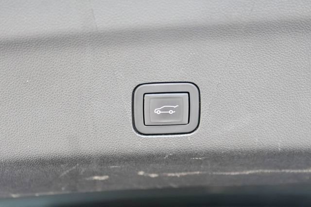 Used 2024 Chevrolet Tahoe LT AWD/4WD image 9