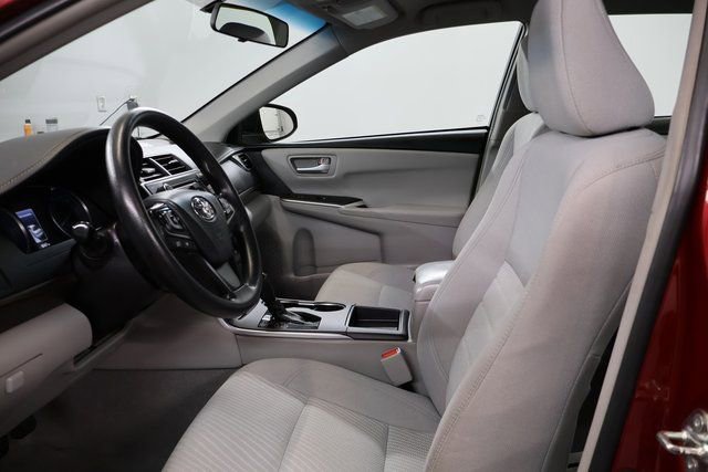 Used 2016 Toyota Camry XLE image 11