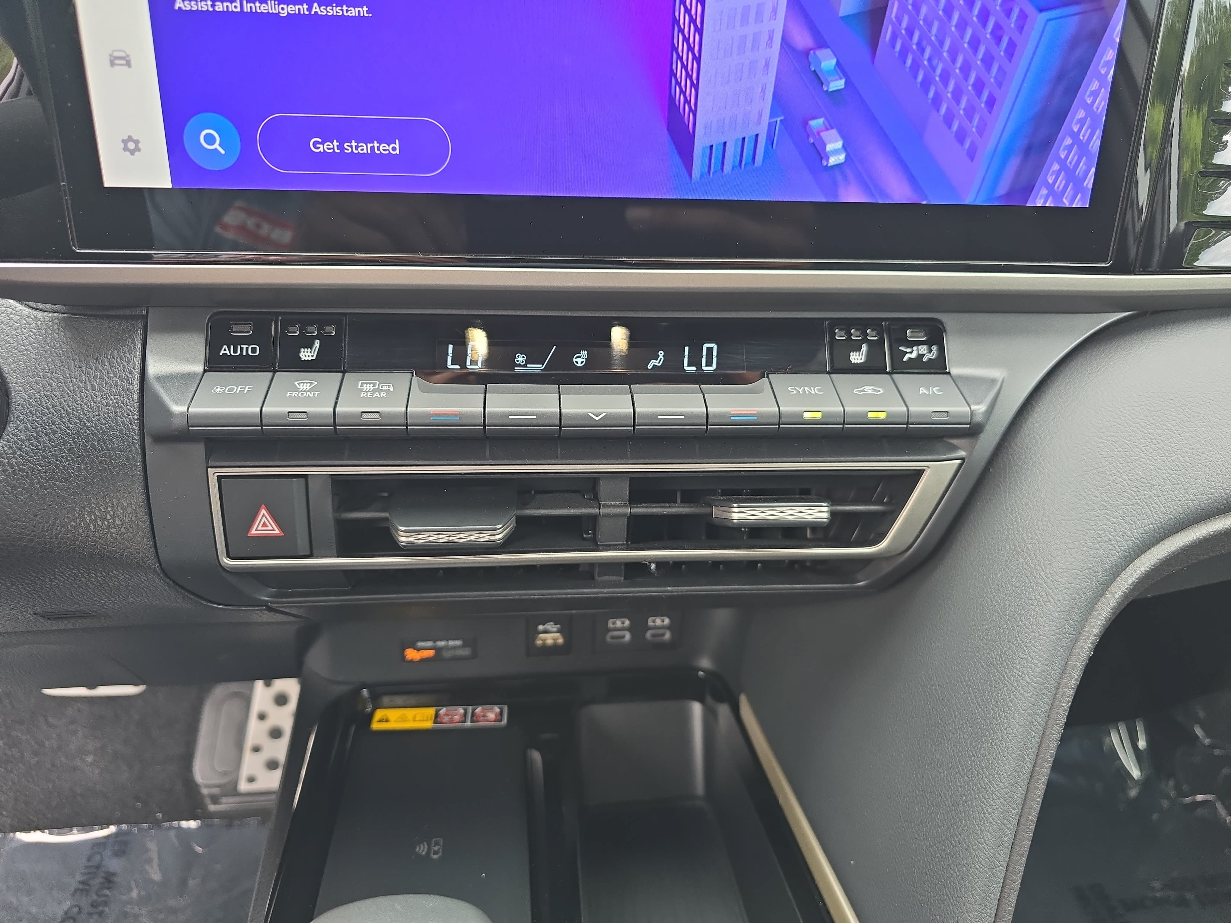 Used 2025 Toyota Camry XSE FWD image 25
