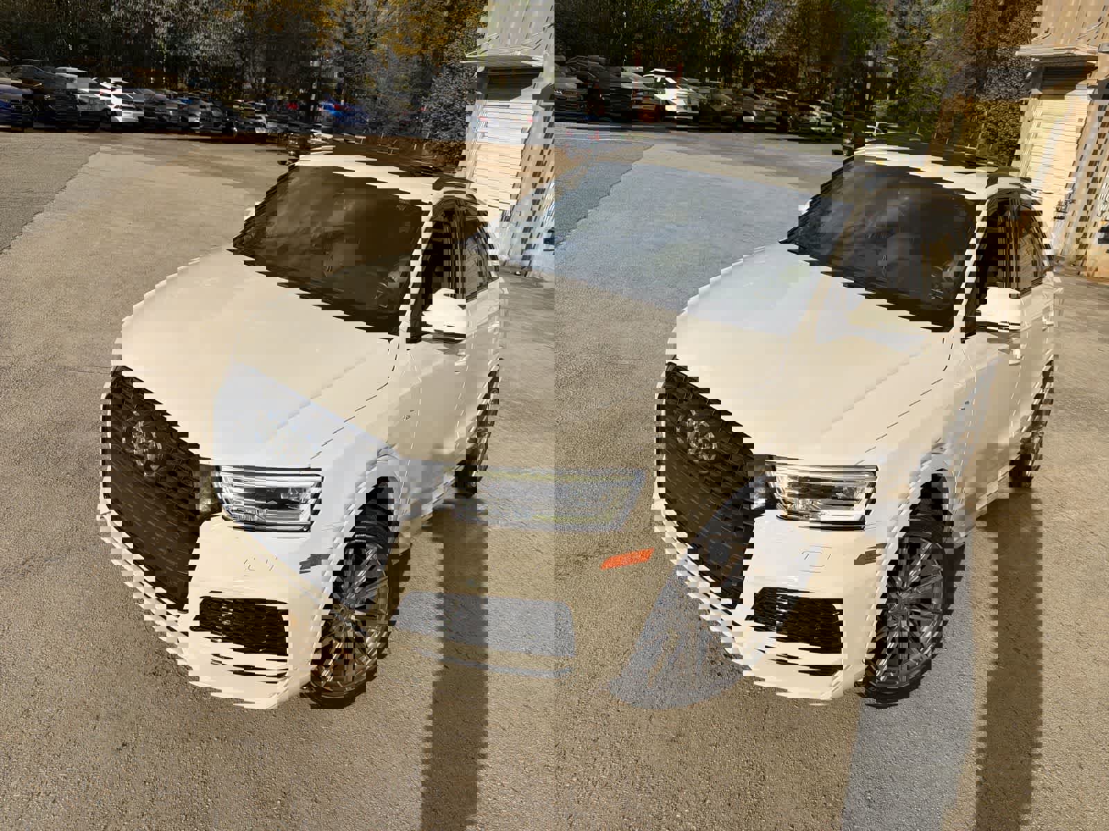 Used 2018 Audi Q3 2.0T Premium Plus w/ Premium Plus Package image 3