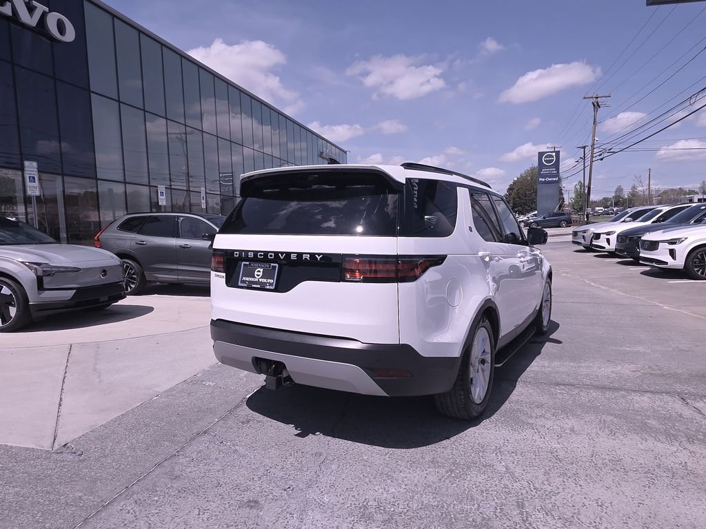 Used 2024 Land Rover Discovery S AWD/4WD image 7