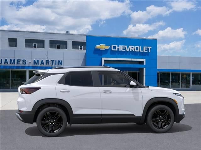 New 2026 Chevrolet TrailBlazer LT w/ Midnight Edition AWD/4WD image 5