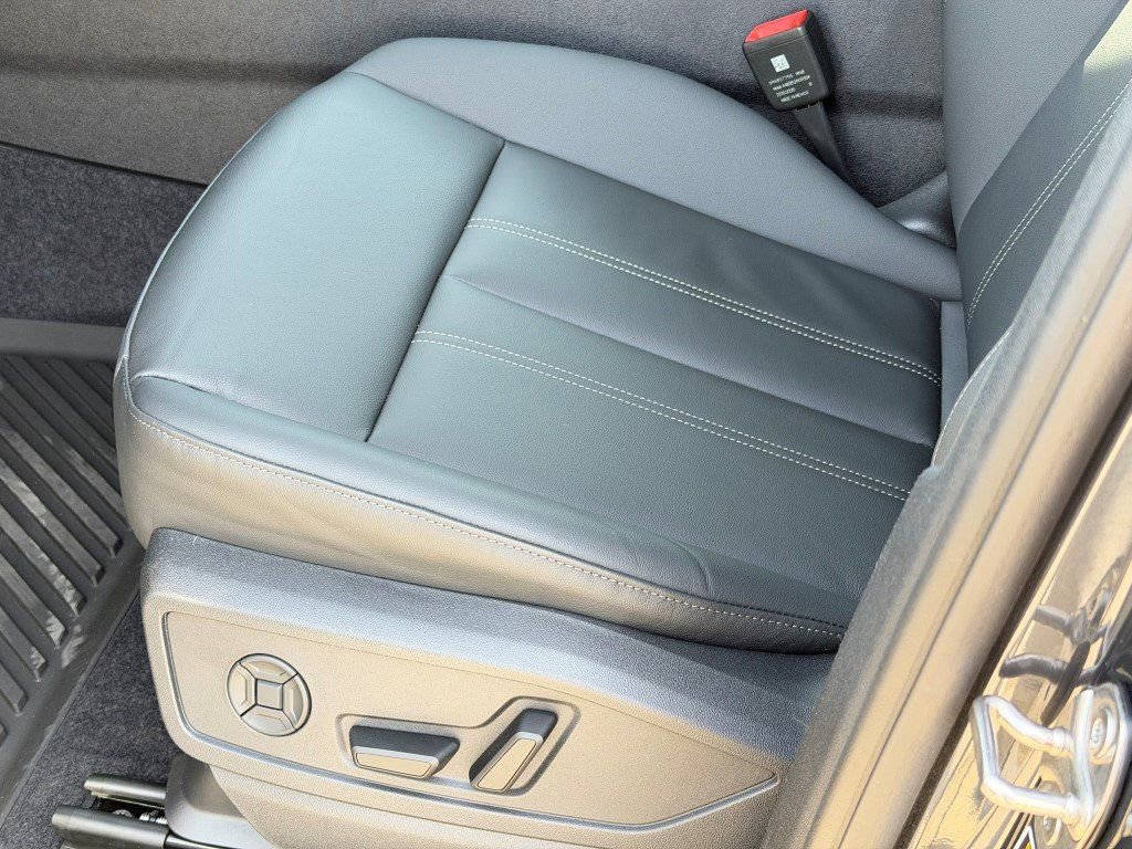 New 2025 Audi Q5 Premium AWD/4WD image 20