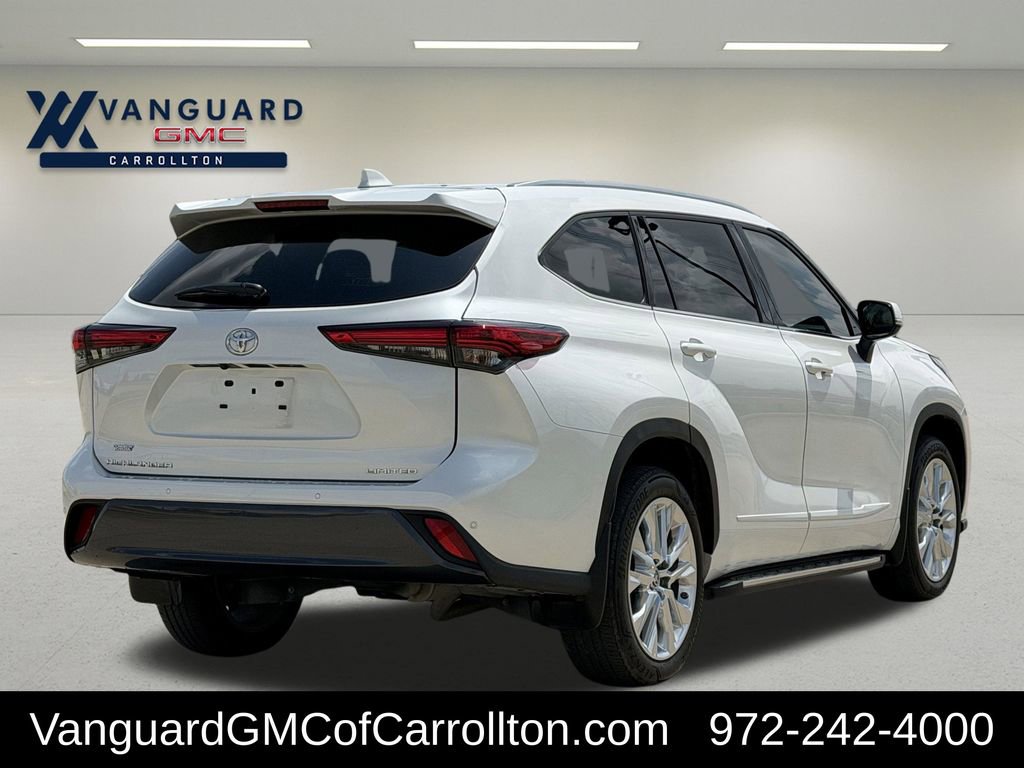 Used 2023 Toyota Highlander Limited image 9