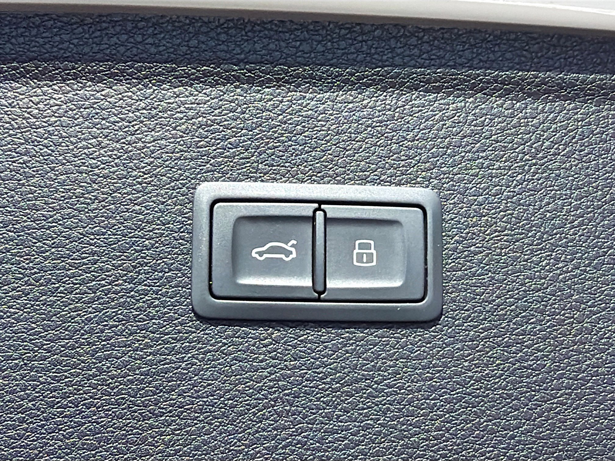 Used 2021 Audi Q5 Premium Plus w/ Premium Plus Package image 13