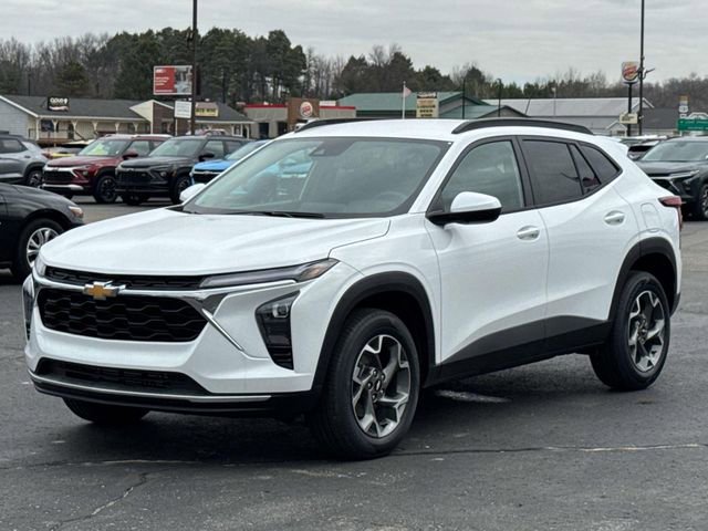 New 2025 Chevrolet Trax LT w/ Driver Confidence Package image 7