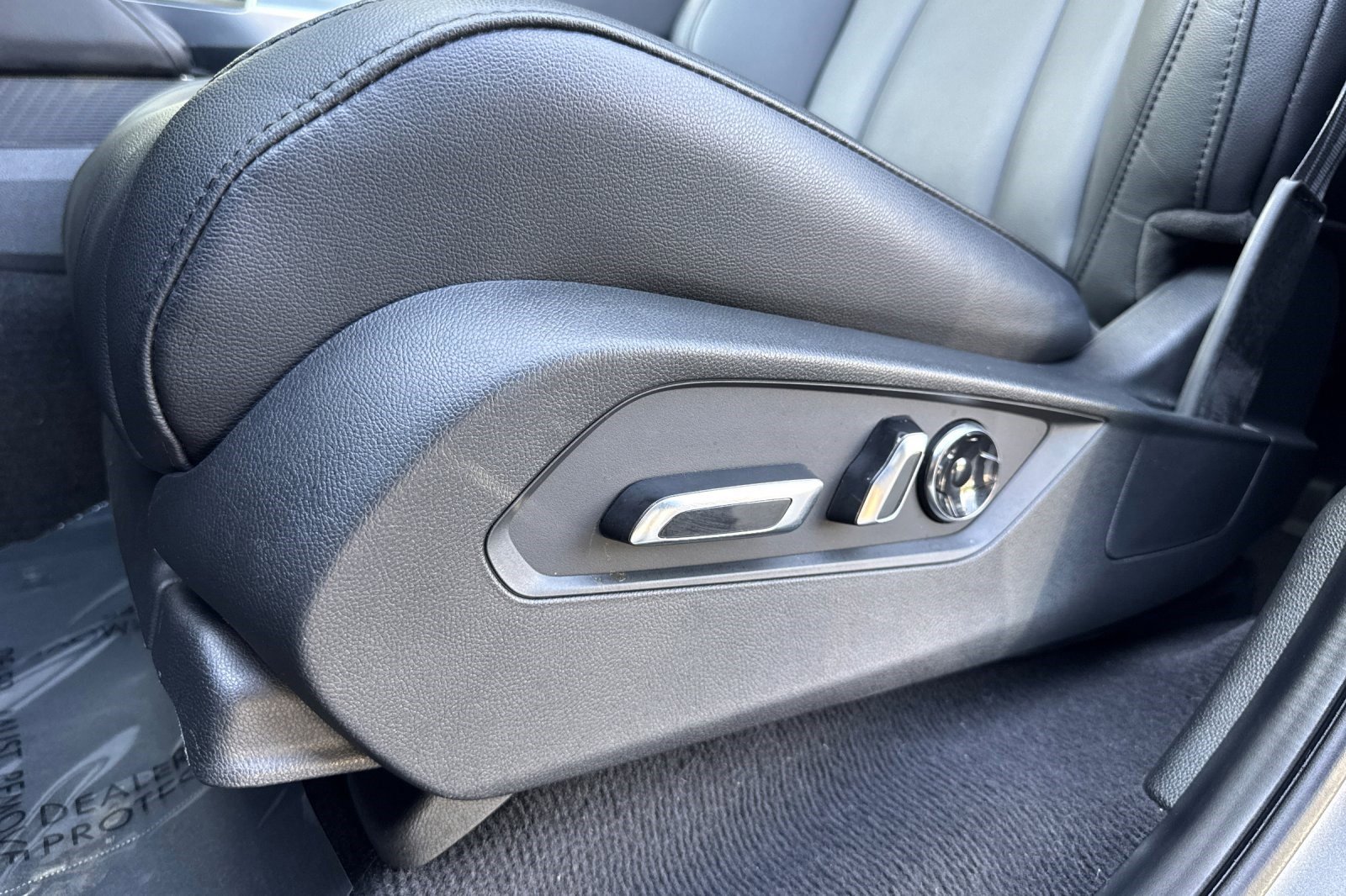 Used 2023 Acura MDX SH-AWD image 15