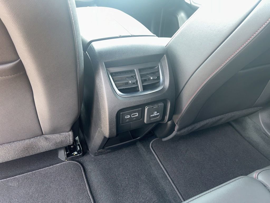 Used 2025 Chevrolet Blazer RS w/ Enhanced Convenience Package FWD image 16