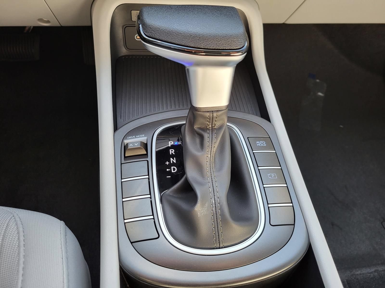 New 2026 Hyundai Kona SE FWD image 19