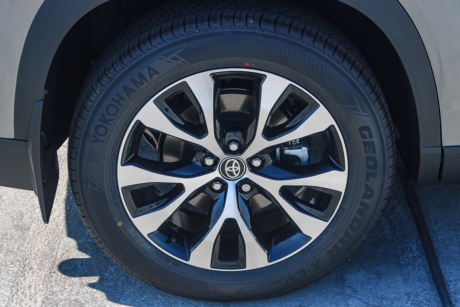 New 2026 Toyota Grand Highlander AWD Hybrid image 12