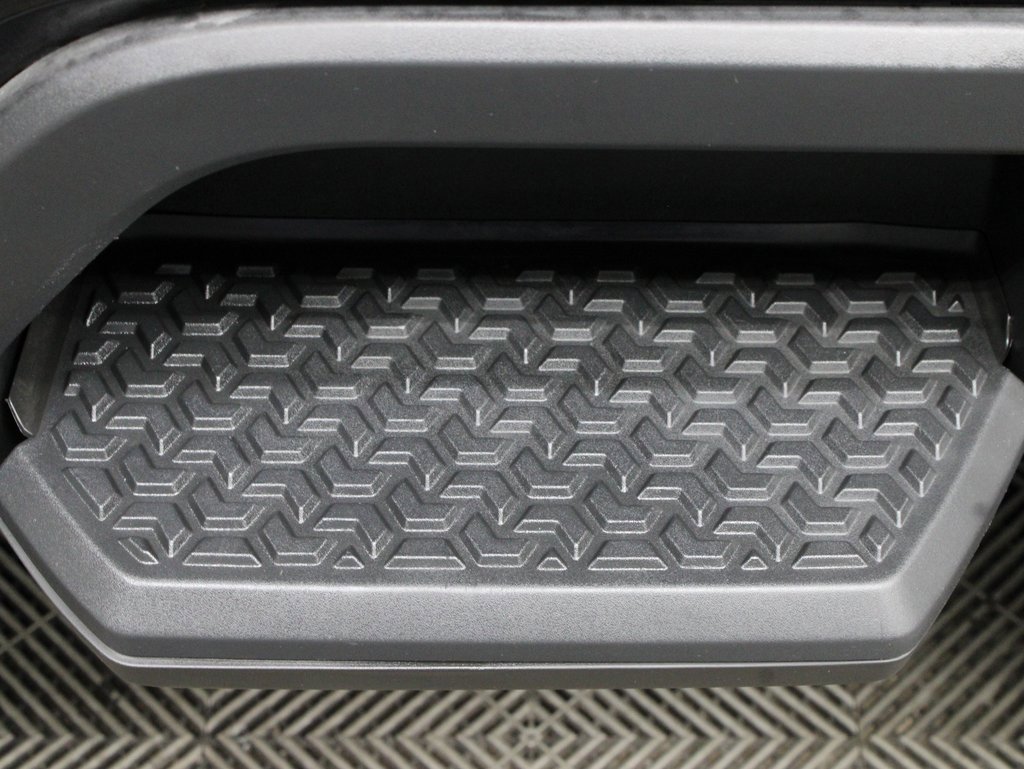 Used 2024 GMC Sierra 2500 AT4 image 38