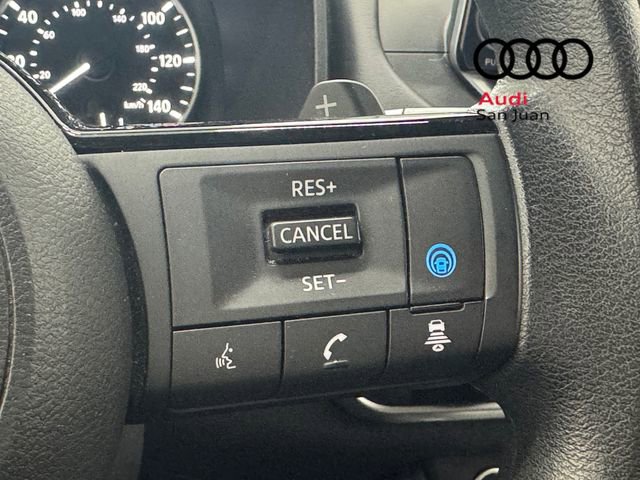 Used 2023 Nissan Rogue SV image 18