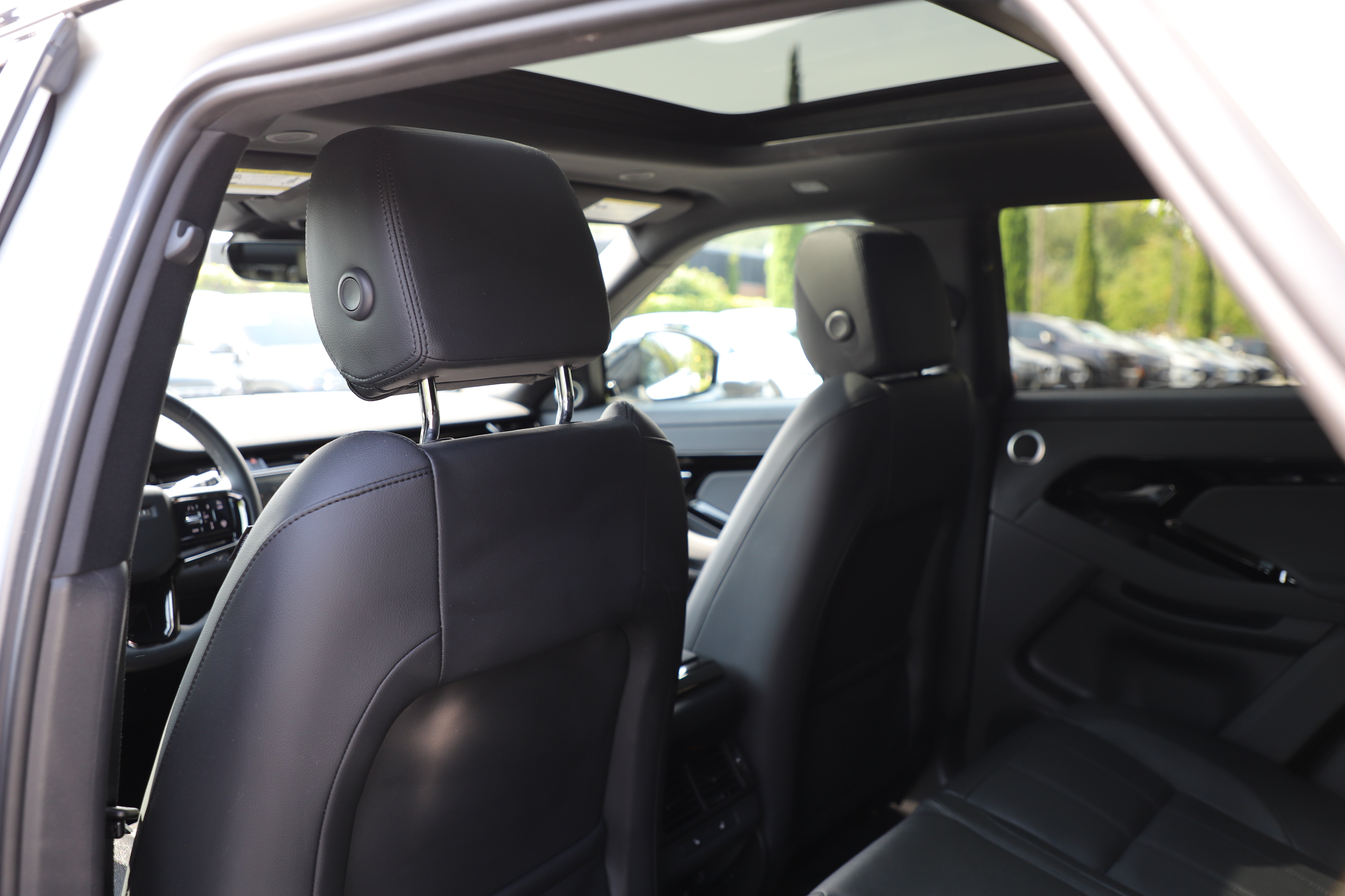 Used 2024 Land Rover Range Rover Evoque S AWD/4WD image 15