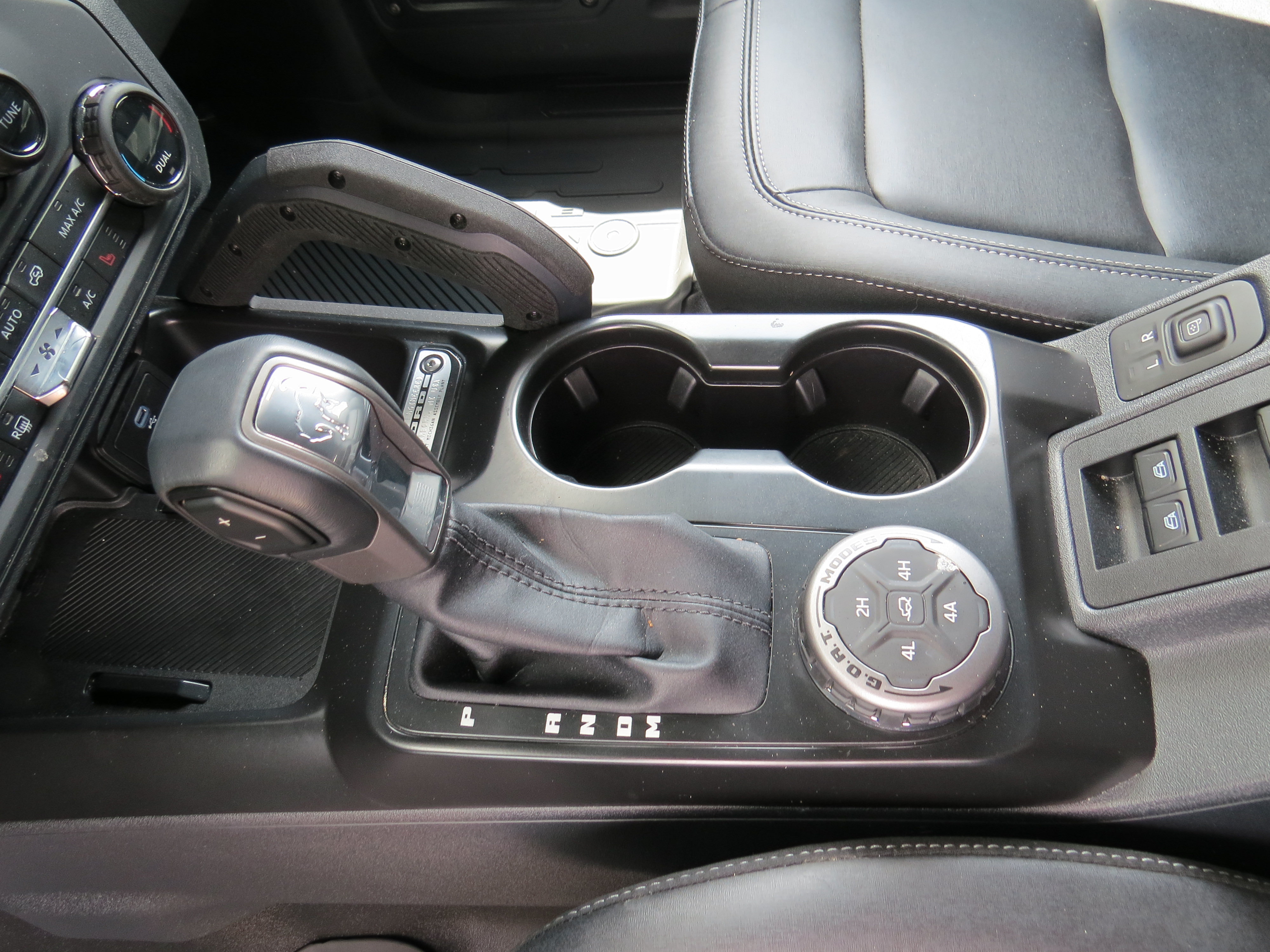 Used 2025 Ford Bronco Badlands AWD/4WD image 19