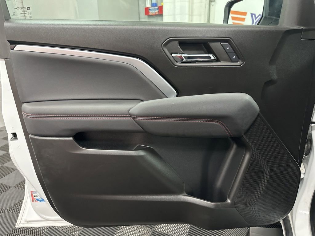 Used 2024 Chevrolet Colorado Z71 w/ Advanced Trailering Package image 17