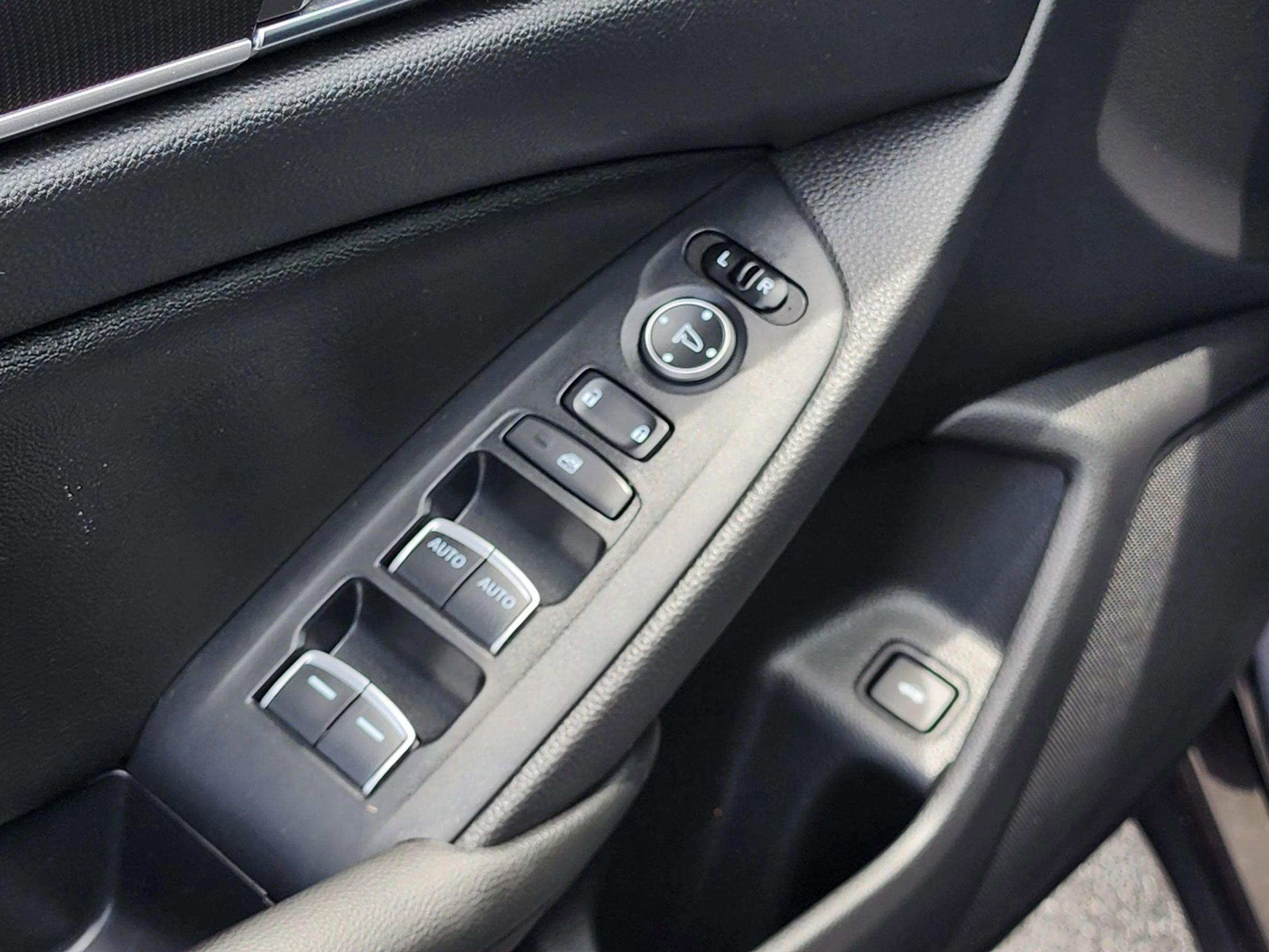 Used 2020 Honda Accord Sport image 15