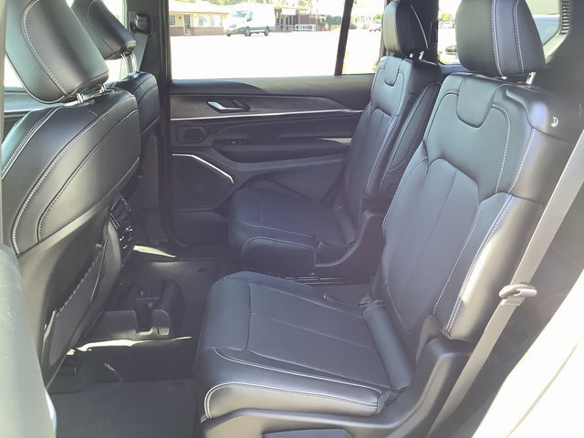 New 2025 Jeep Grand Cherokee L Overland image 26