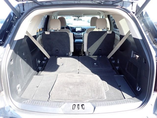 Certified 2023 Ford Explorer XLT image 8