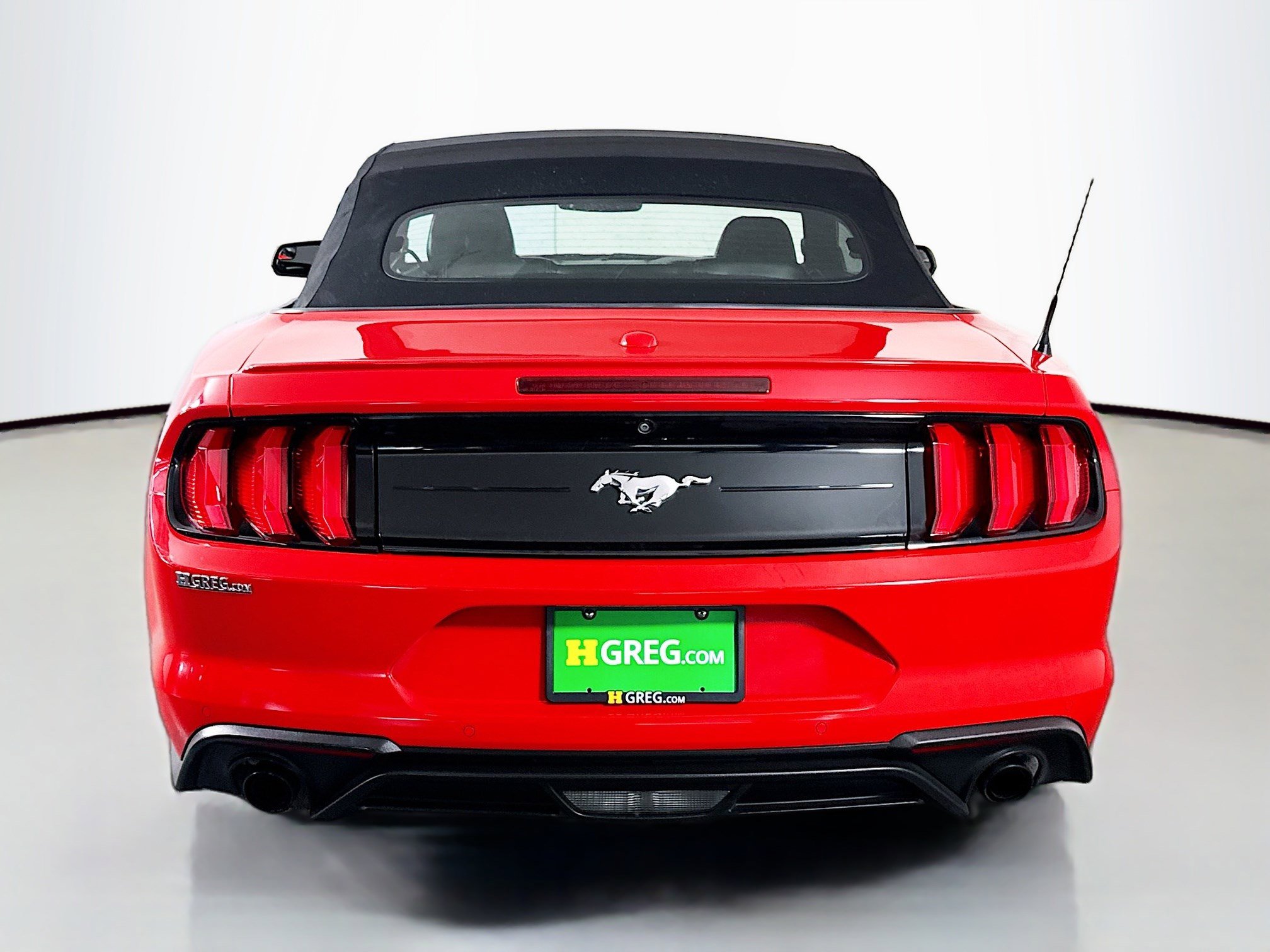 Used 2020 Ford Mustang Premium RWD image 8