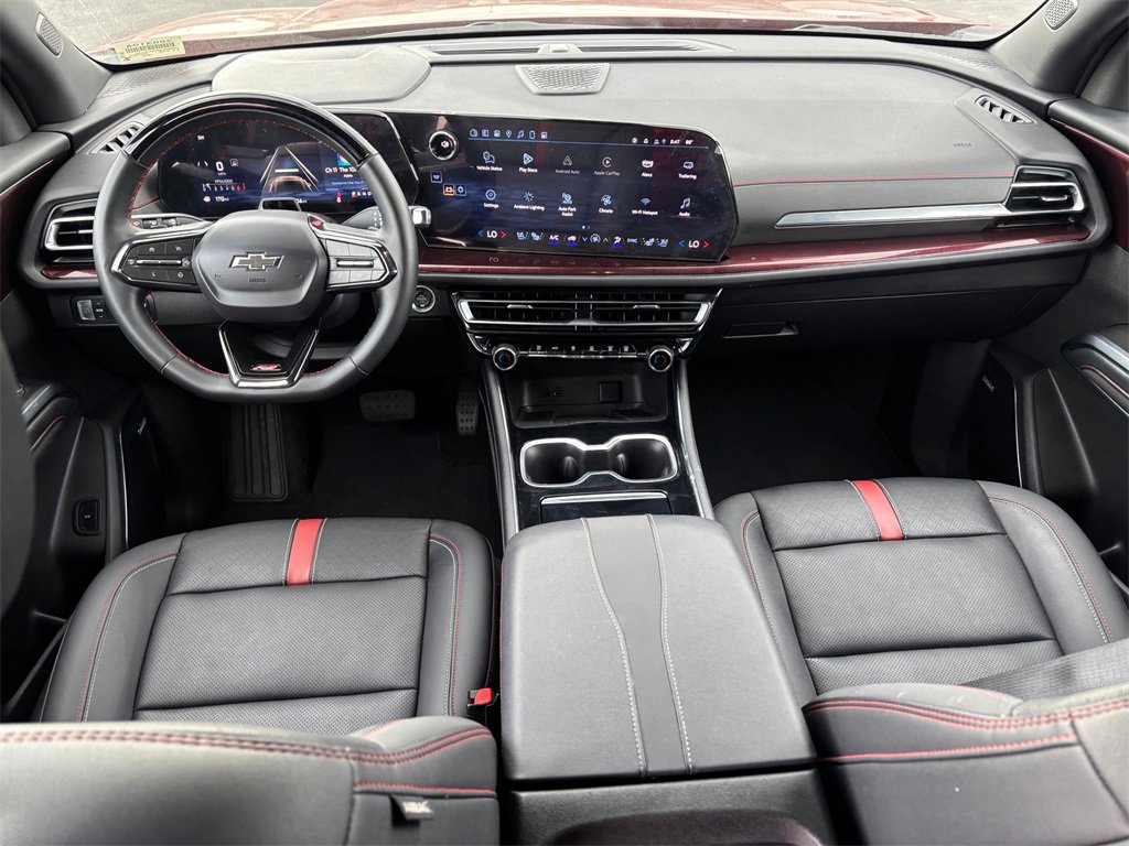 Used 2025 Chevrolet Traverse RS image 28