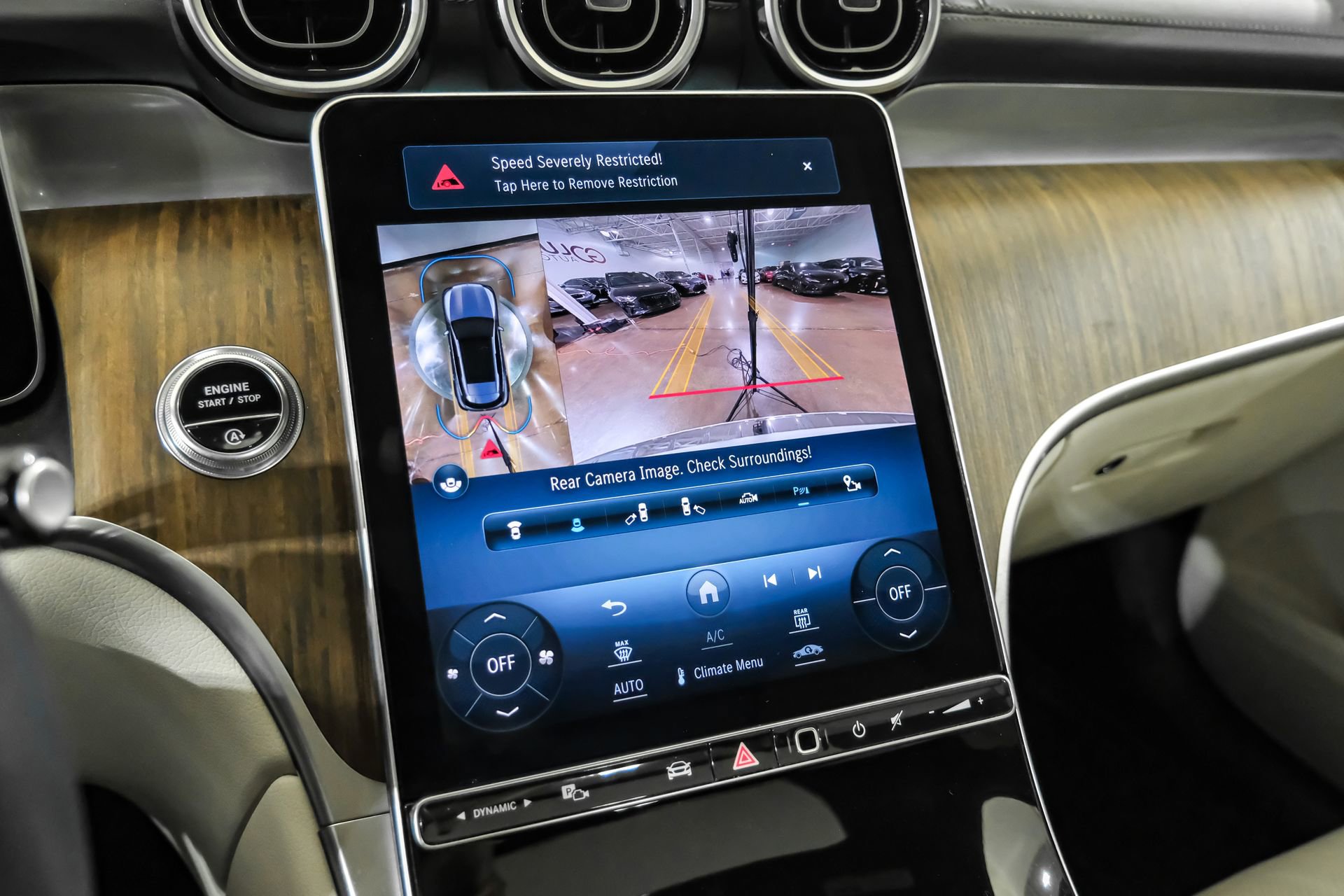 Used 2024 Mercedes-Benz GLC 300 image 21