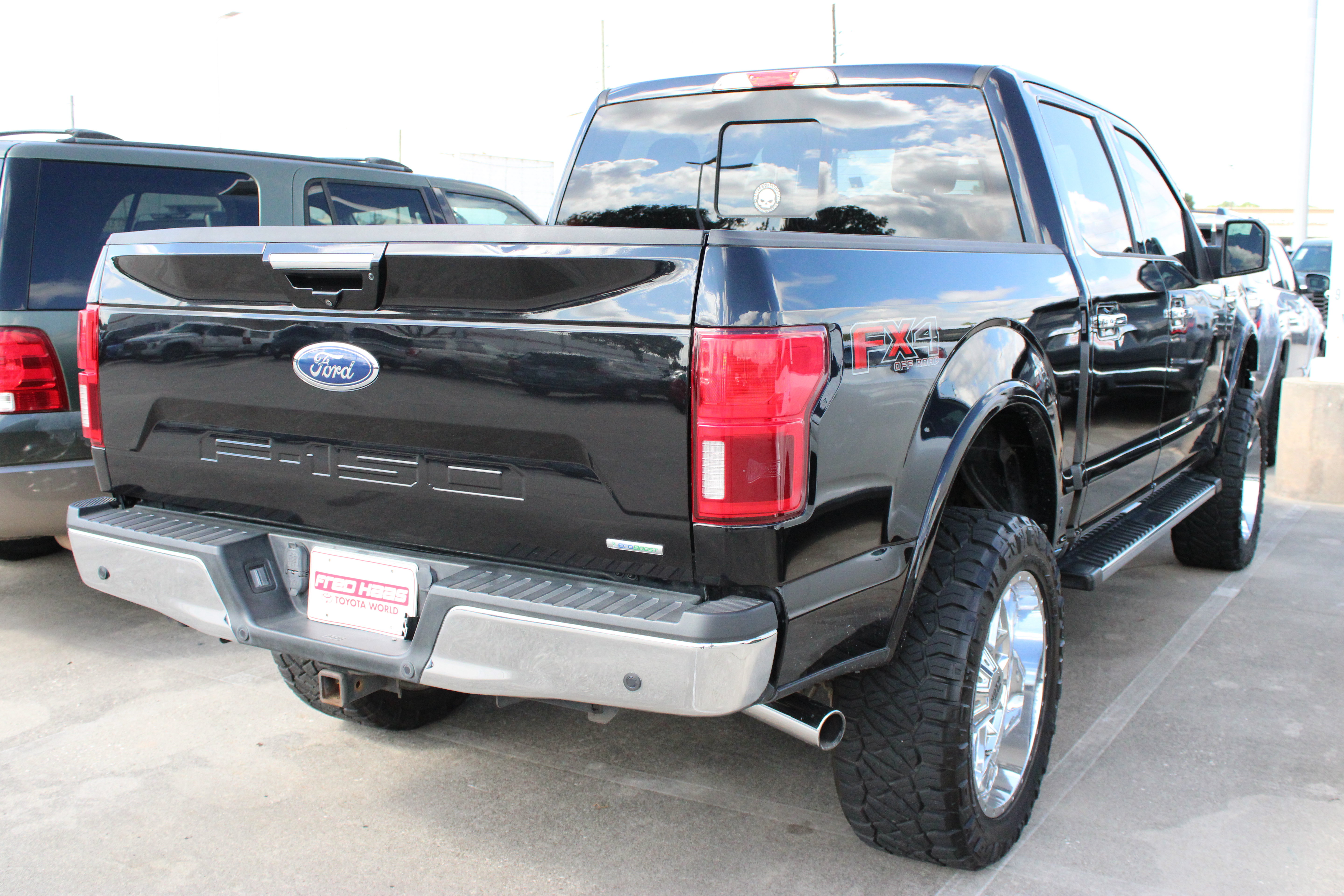 Used 2019 Ford F150 Lariat AWD/4WD image 10