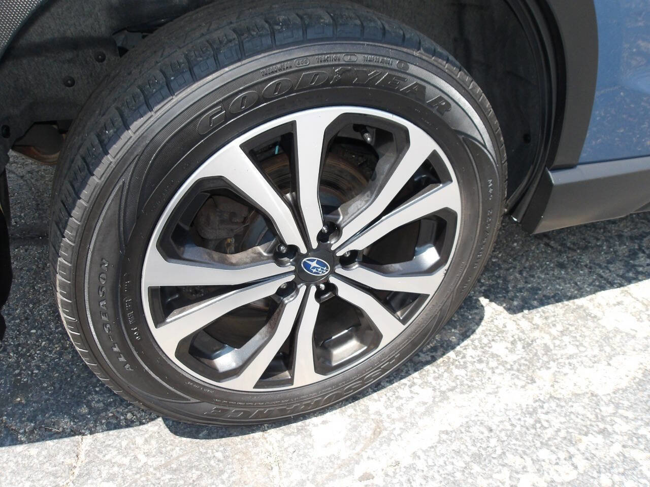 Used 2020 Subaru Forester Limited w/ Popular Package #3 image 38