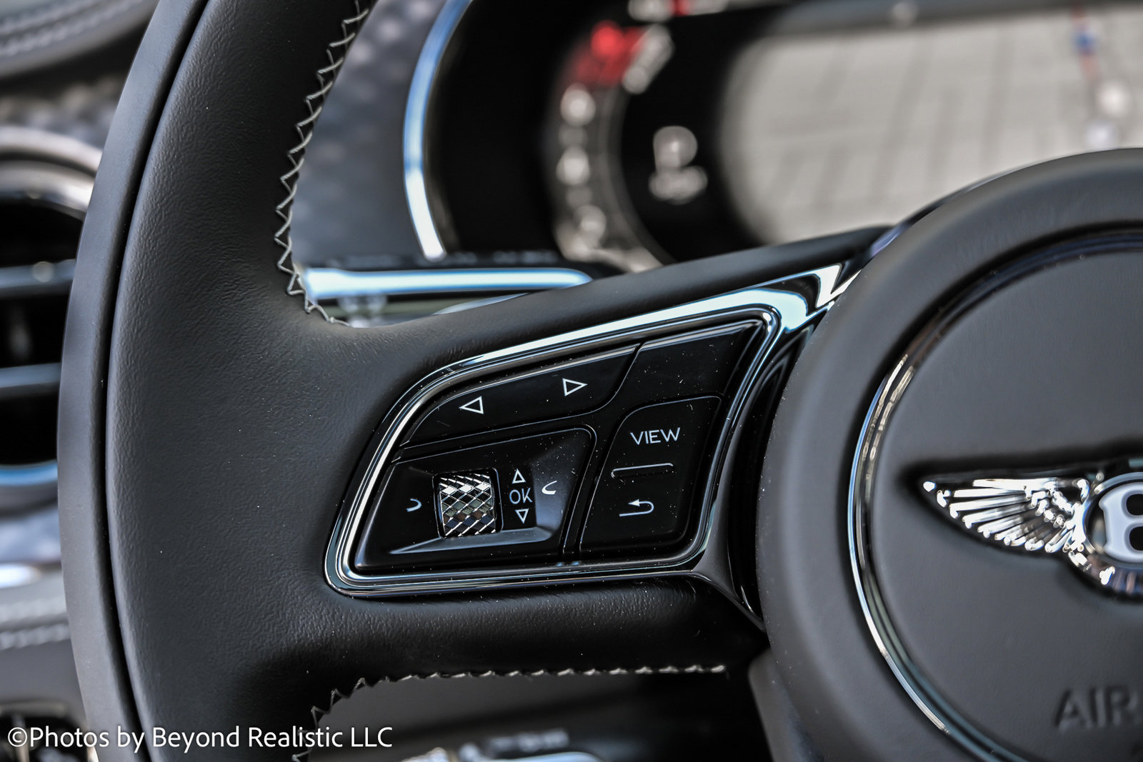 New 2025 Bentley Flying Spur Plug-In Hybrid image 38