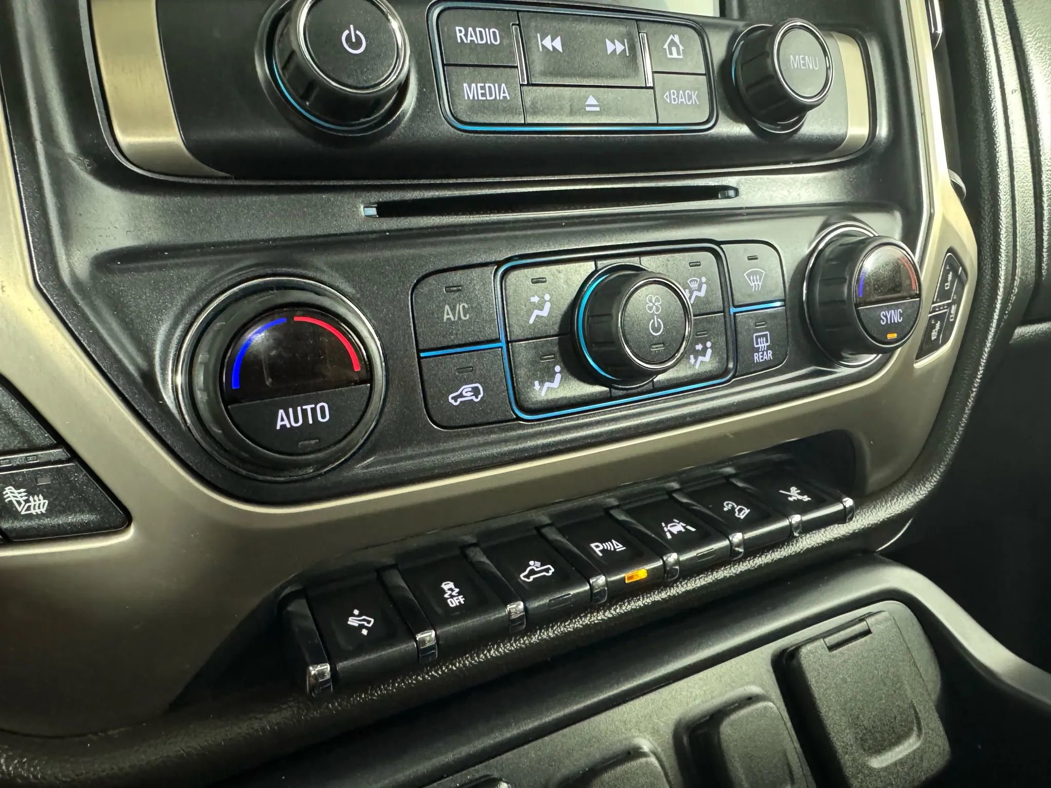 Used 2018 GMC Sierra 1500 Denali w/ Denali Ultimate Package image 20