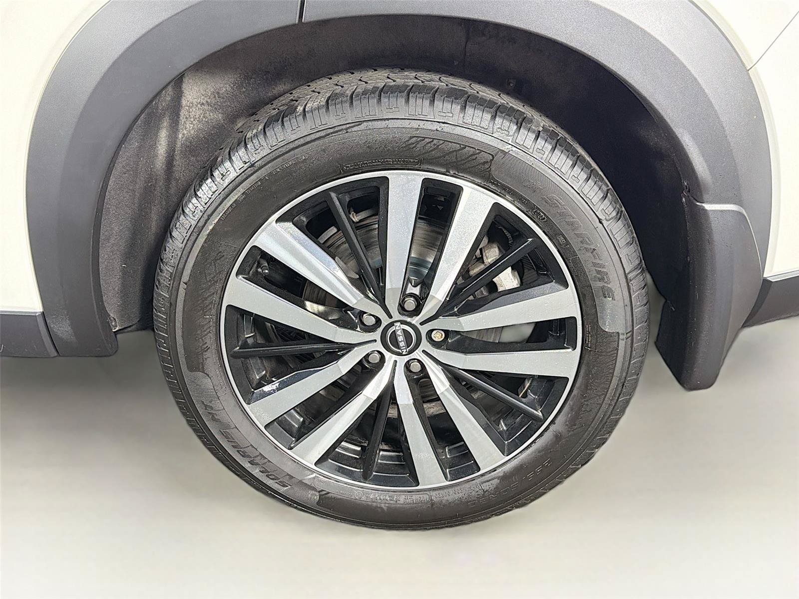 Used 2023 Nissan Pathfinder Platinum AWD/4WD image 36